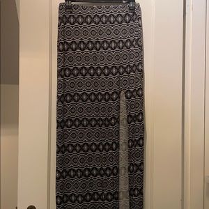 Black and white tribal print maxi skirt.